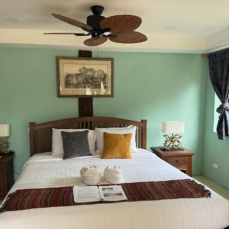 לואנג פרבאנג On The Mekong Resort מראה חיצוני תמונה