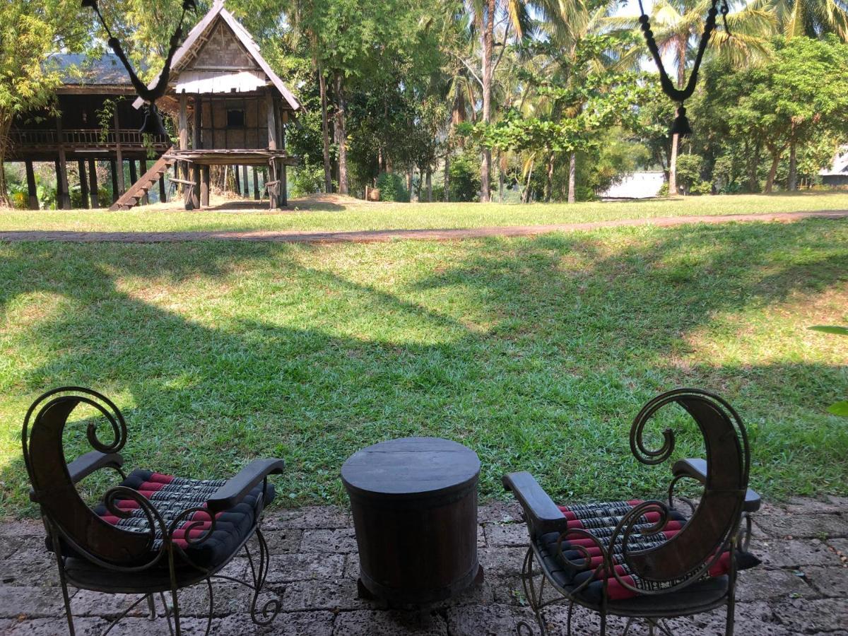 לואנג פרבאנג On The Mekong Resort מראה חיצוני תמונה