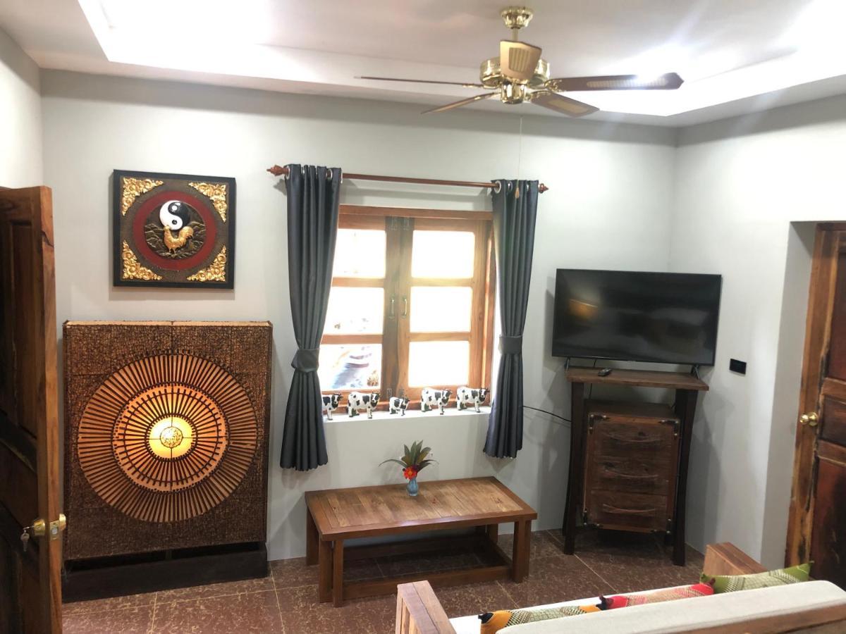 לואנג פרבאנג On The Mekong Resort מראה חיצוני תמונה