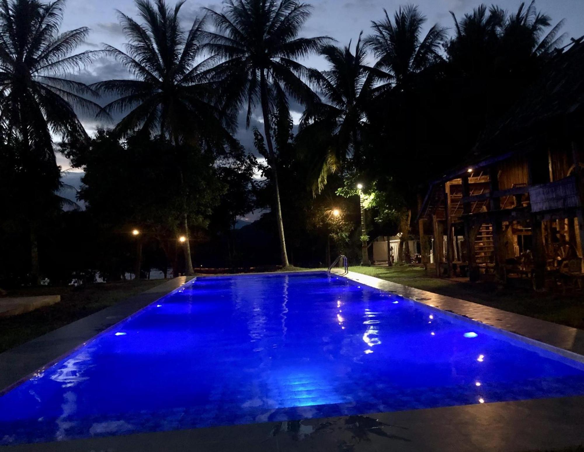 לואנג פרבאנג On The Mekong Resort מראה חיצוני תמונה