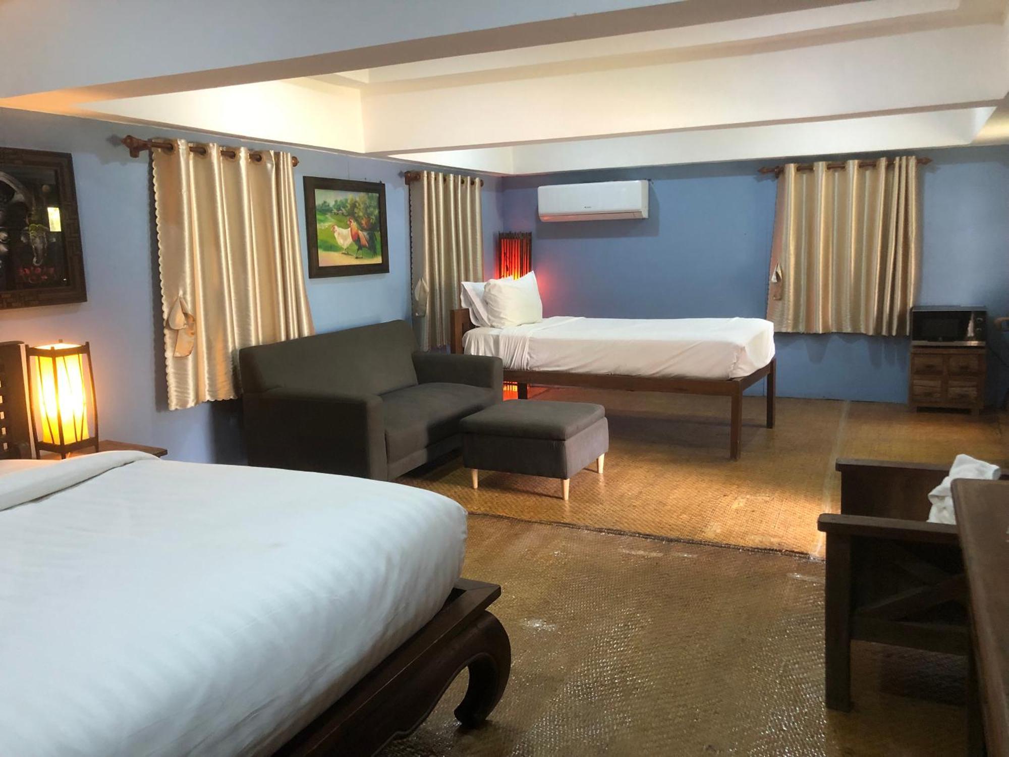 לואנג פרבאנג On The Mekong Resort מראה חיצוני תמונה