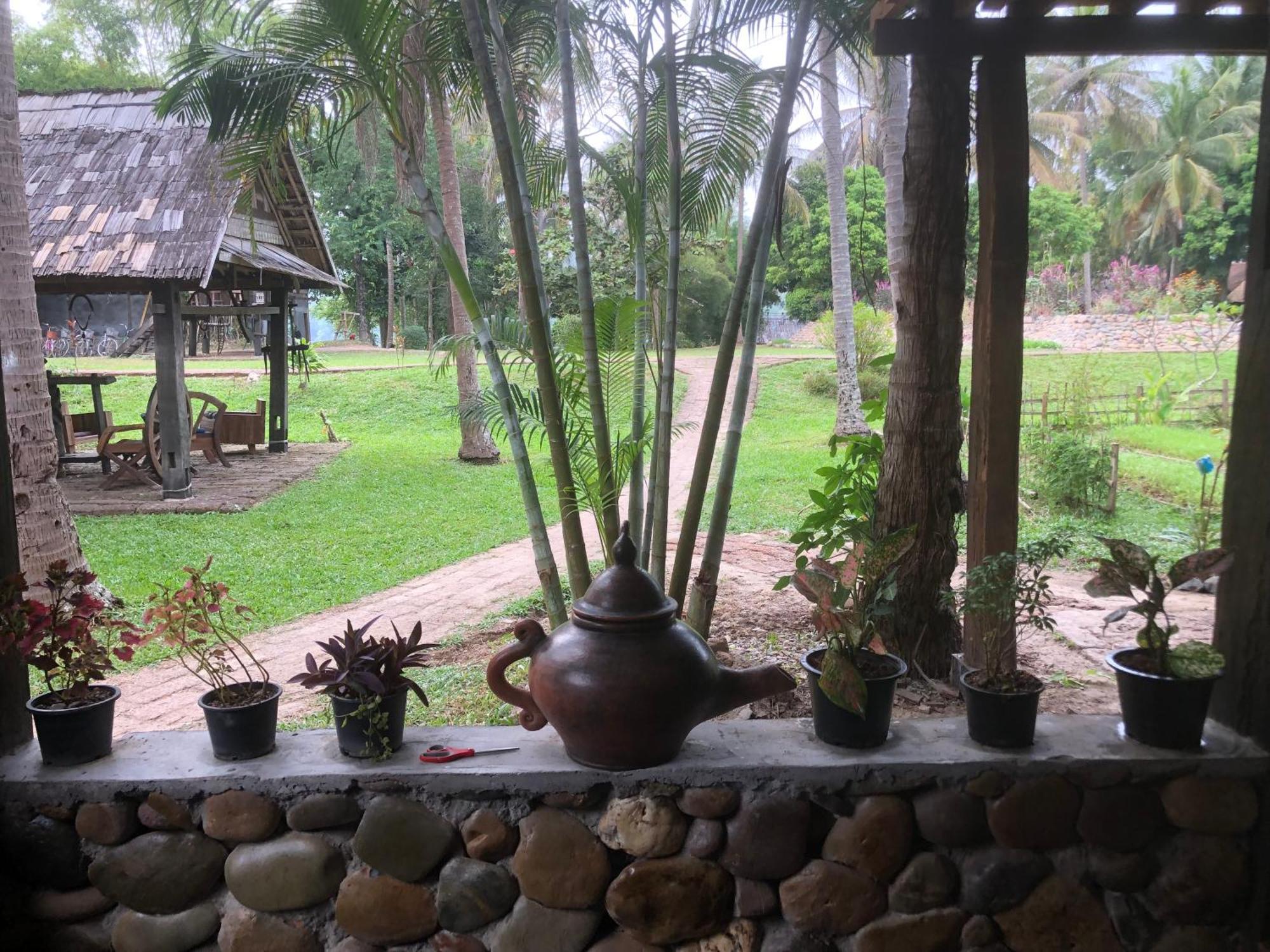 לואנג פרבאנג On The Mekong Resort מראה חיצוני תמונה